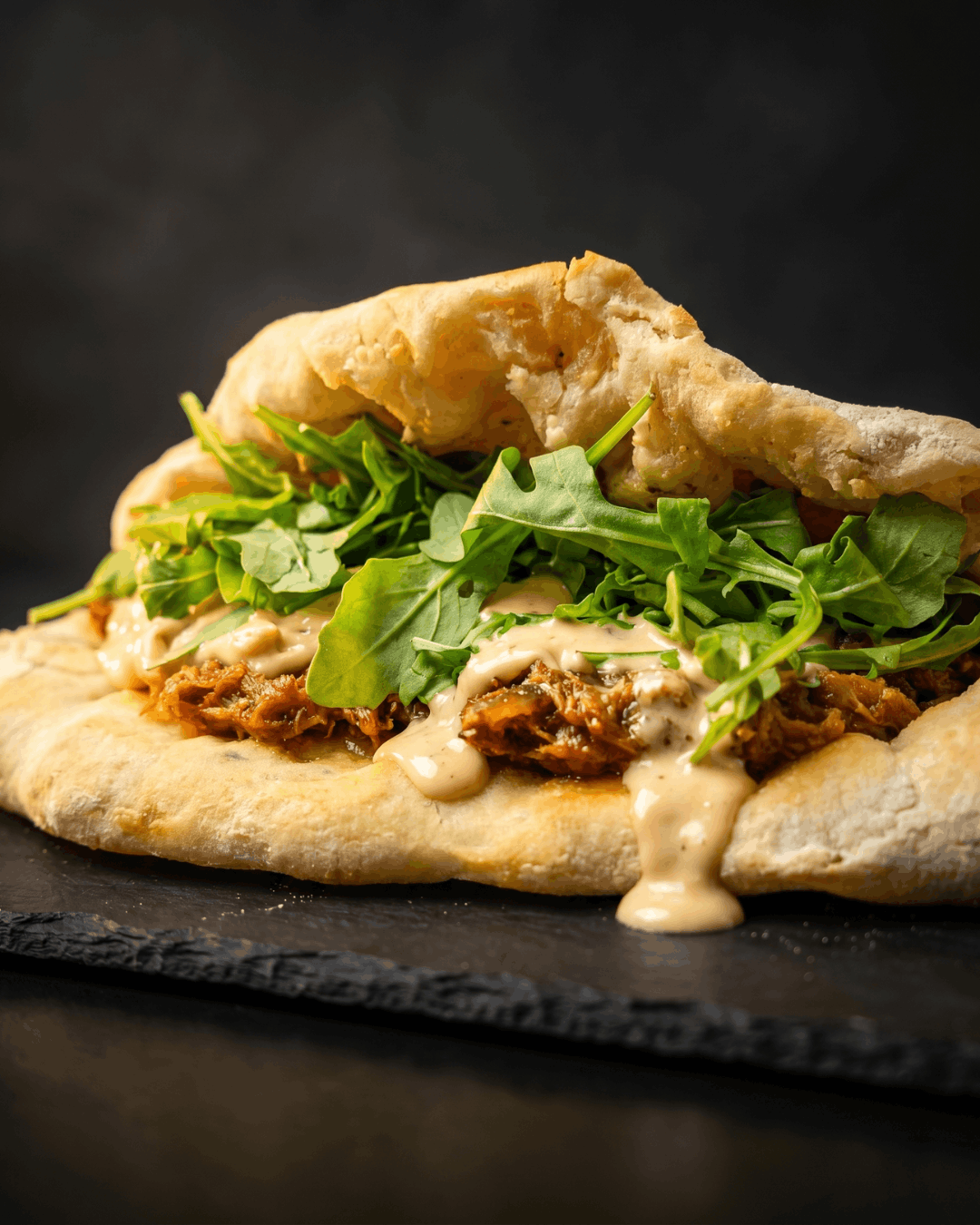 Sandes Suprema em pão caseiro com carne do cachaço